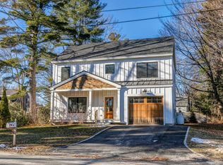 6 Anderson Dr, Falmouth, ME 04105