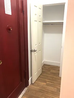 Rented by Virtual Real Estate | media 22