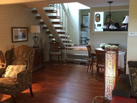 3rd image of 4721 Greenbriar Dr