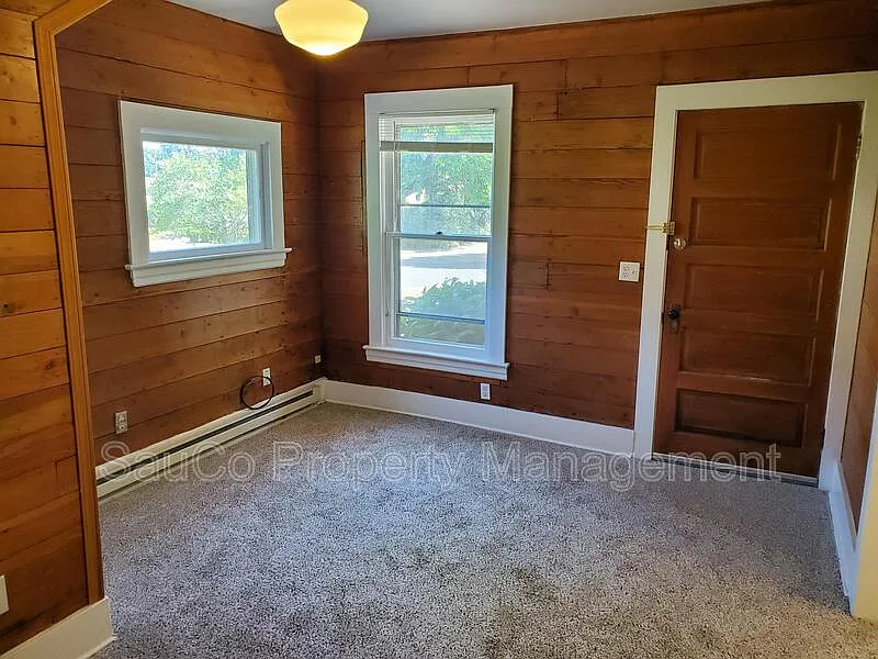 Building Photo - 2114 A St #2
