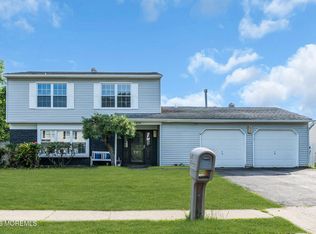 45 Peachstone Rd, Howell, NJ 07731