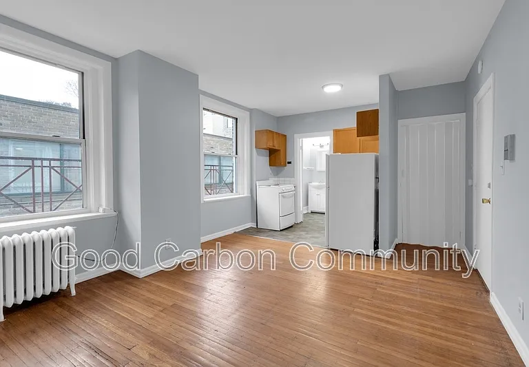 131 Allen St #7 — Photo 2