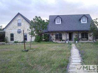 307 Winchester Dr, Bergheim, TX 78004