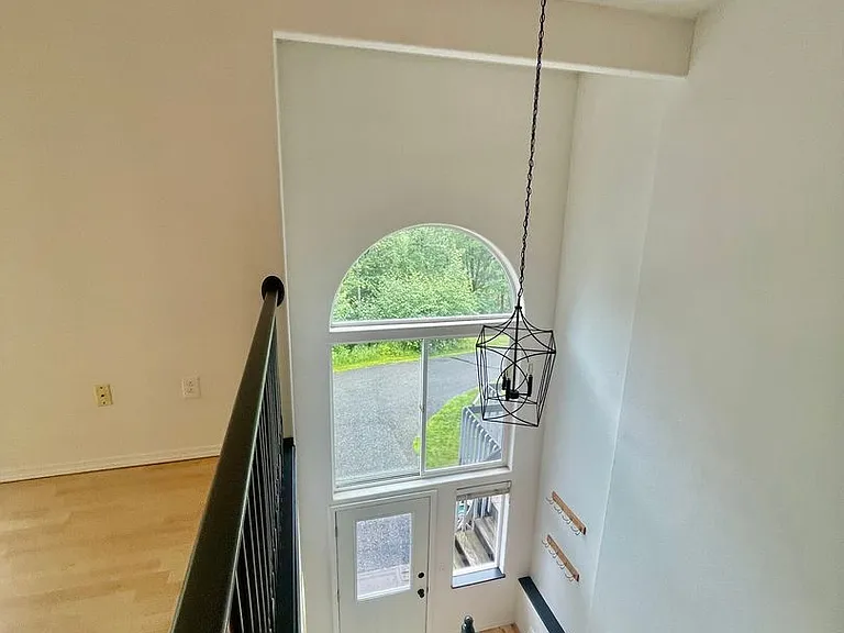 21507 Tony Cir — Photo 12