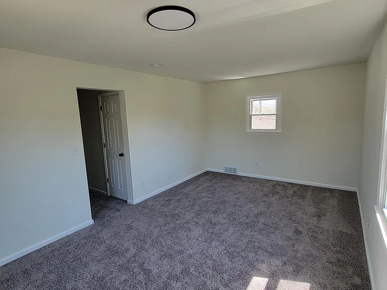 1728 Pinecrest Dr — Photo 17