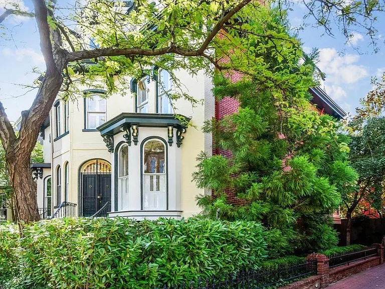 1342 Corcoran St NW #B — Photo 12