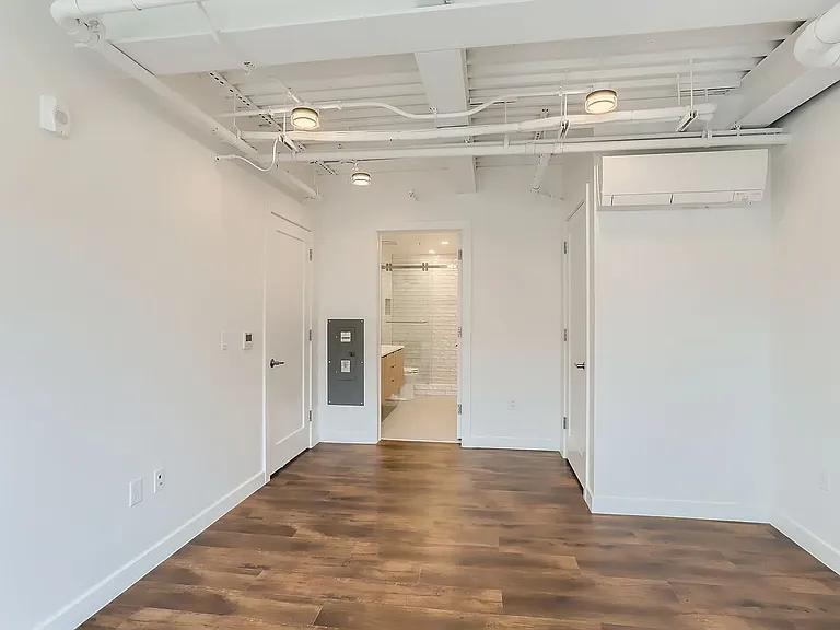 1102 Pearl St #302 — Photo 10