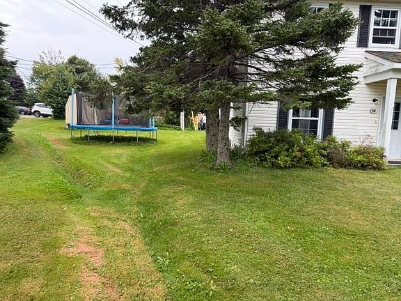 4th image of 2 Mackinley Cres