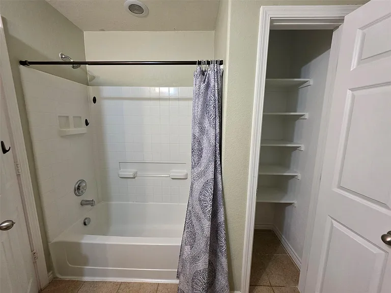 9014 Kerry Prairie Ln — Photo 20