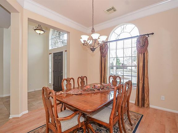 5th image of 1902 Hill Forest Ct