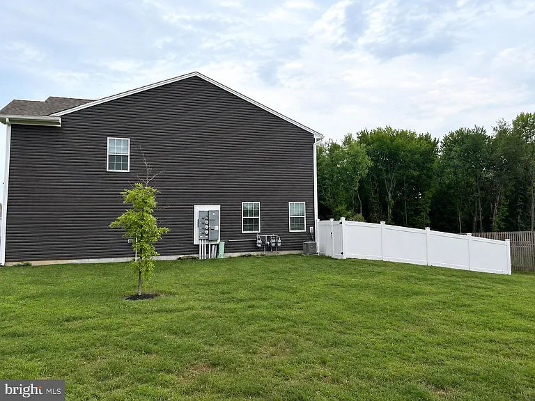 50 Peregrine Way — Photo 22
