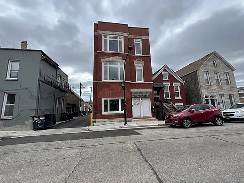 2313 S Seeley Ave #CH Photo 1