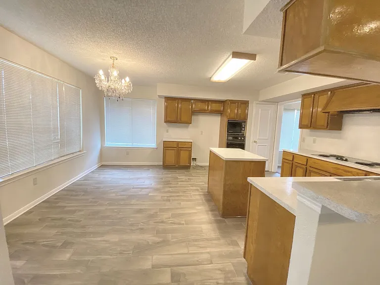 14818 Chetland Place Dr — Photo 9