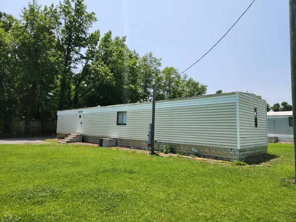 1103 Andrea Dawn Ln, Jacksonville, NC 28540