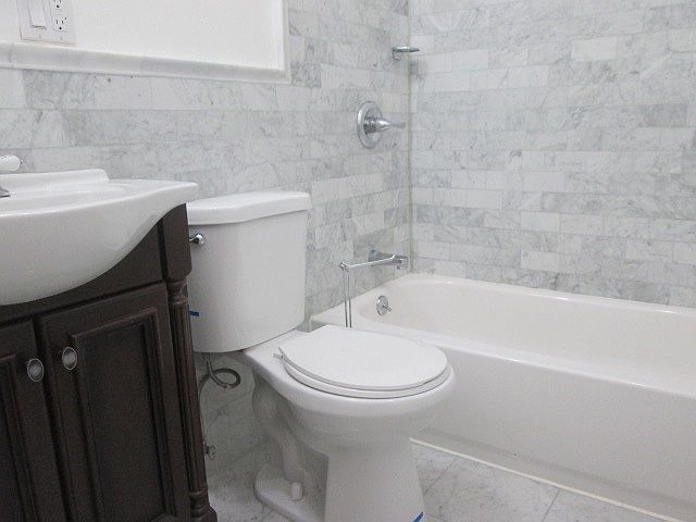 2nd image of 2180 Dean St