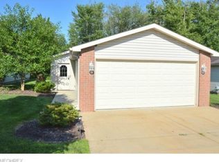 408 Orchard Hill Dr, Leetonia, OH 44431