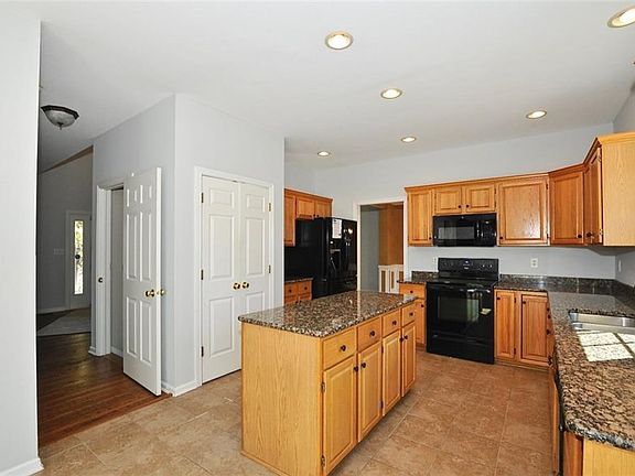 4th image of 2311 Emerald Pines Ln