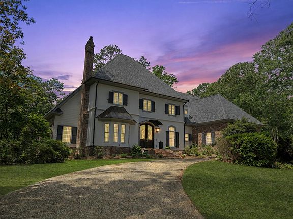 3rd image of 11 Bocage Rd