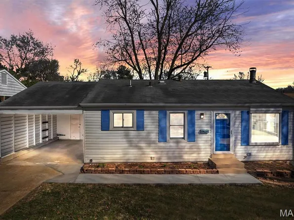 12160 Nantucket Pl, Maryland Heights, MO 63043