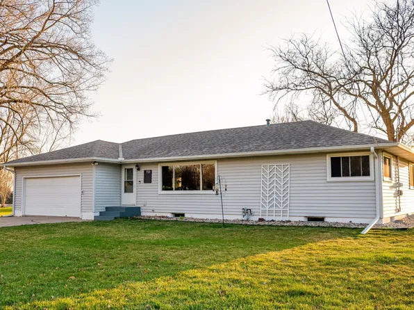 721 Madison St SE, Watertown, MN 55388