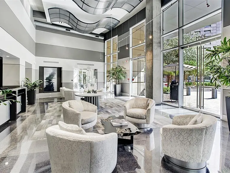 1901 Post Oak Blvd #3503 — Photo 43