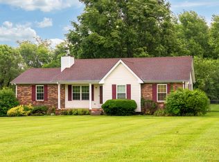 7137 Cross Plains Rd, Springfield, TN 37172