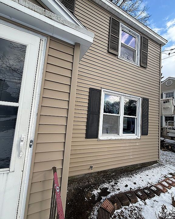 1st image of 117 Goodrich Ave