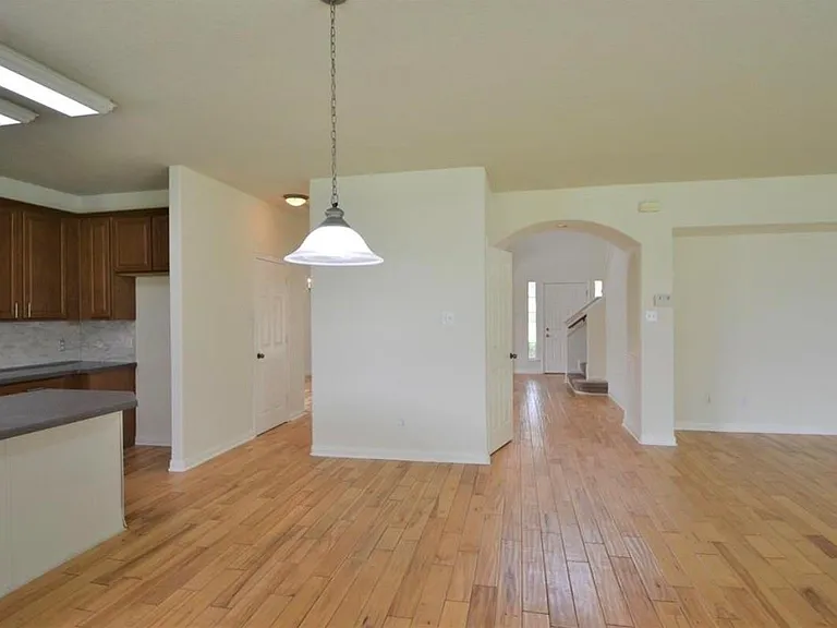 2110 Banfield Ct — Photo 19