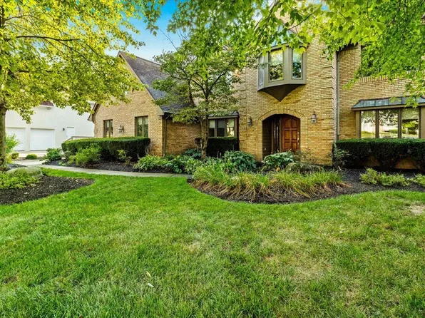 8245 Sanctuary Dr, Columbus, OH 43235