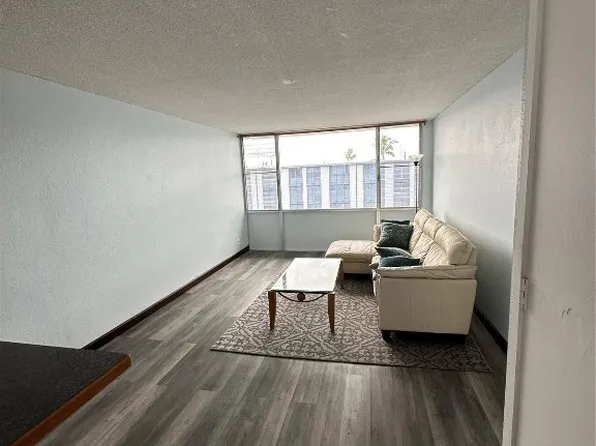 755 McNeill St APT A303, Honolulu, HI 96817