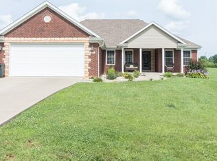 171 Habersham Dr, Cecilia, KY 42724