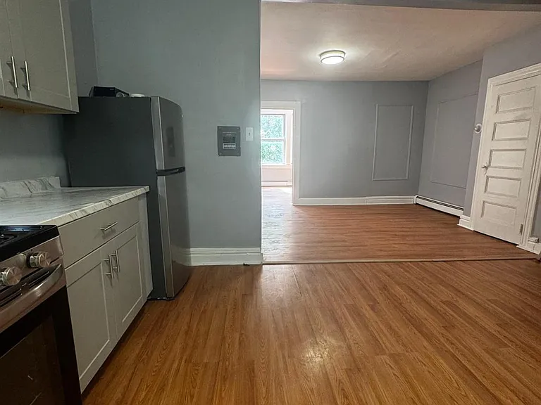 830 S 16th St #3 — Photo 8
