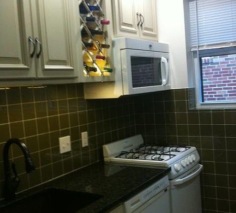 4th image of 7734 Gannon Ave