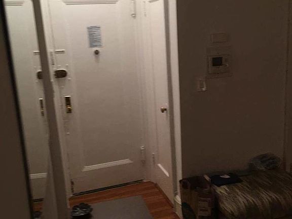 3rd image of 210 E 75th St #33