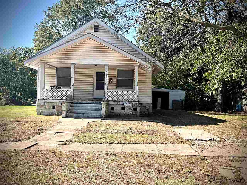1st image of 602 N Palm St