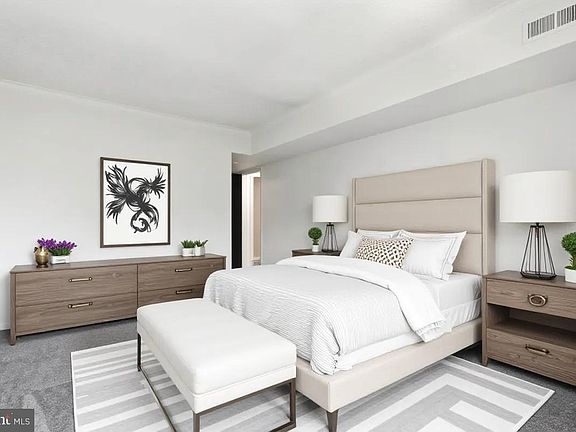5th image of 807 N Howard St APT 324