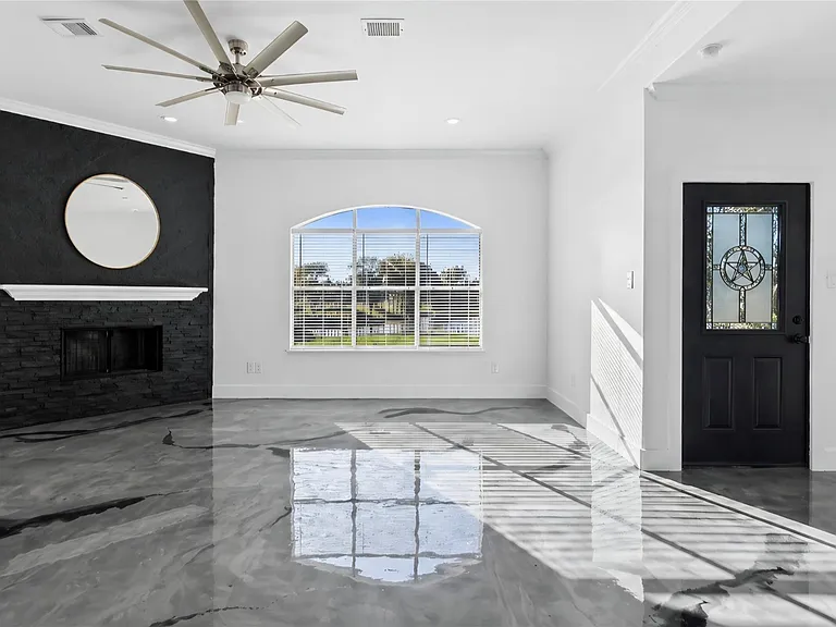 7619 Omaha Dr — Photo 5