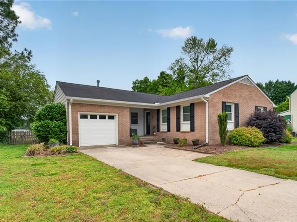 108 Schooner Dr, Newport News, VA 23602