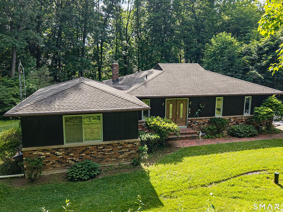 1st image of 704 Towner Swamp Road