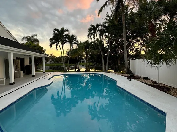 10791 SW 10th Pl, Fort Lauderdale, FL 33324