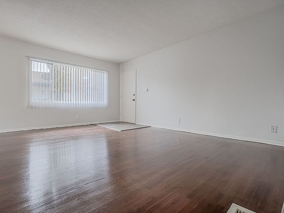 5th image of 10219 England Ave APT 1