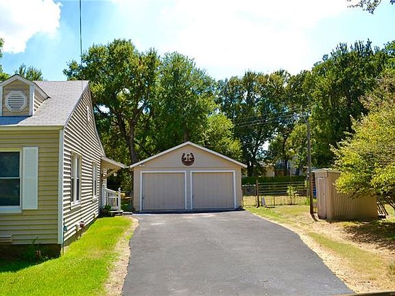 2nd image of 7913 Eastland Ave