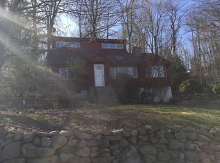 1070 Lakeside Dr E, Highland Lakes, NJ 07422