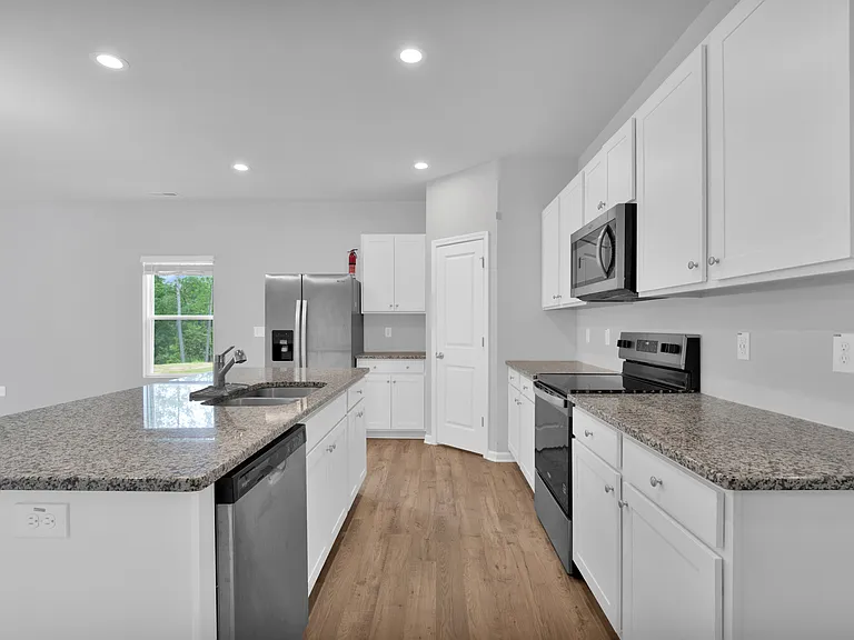 198 Greenoak Trl — Photo 25