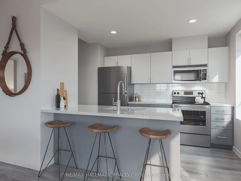 353 Gardner St #503 — Photo 3