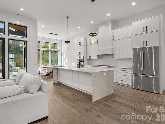 4th image of 429 Big Hill Dr #80