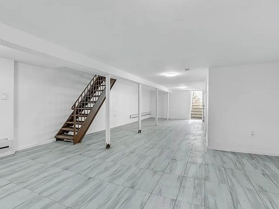 5th image of 39 Beaver St #1