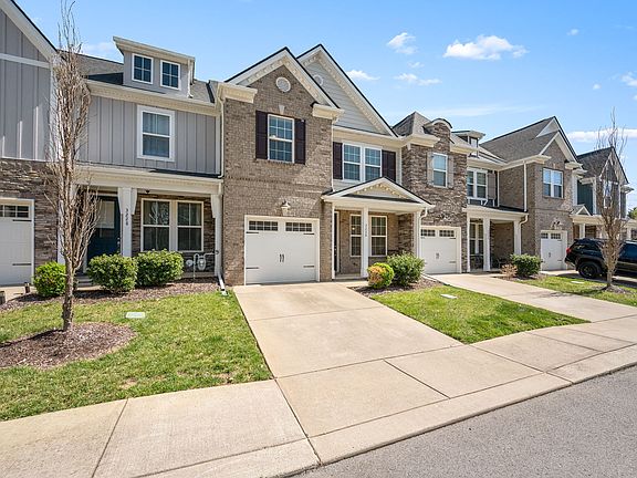 3rd image of 3226 Brookberry Ln