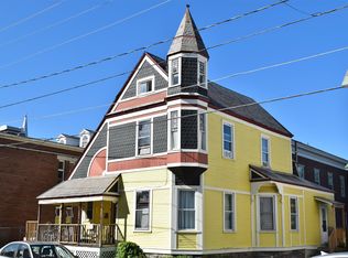 25 Orchard Ter, Burlington, VT 05401