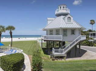 80 180th Ave W, Redington Shores, FL 33708
